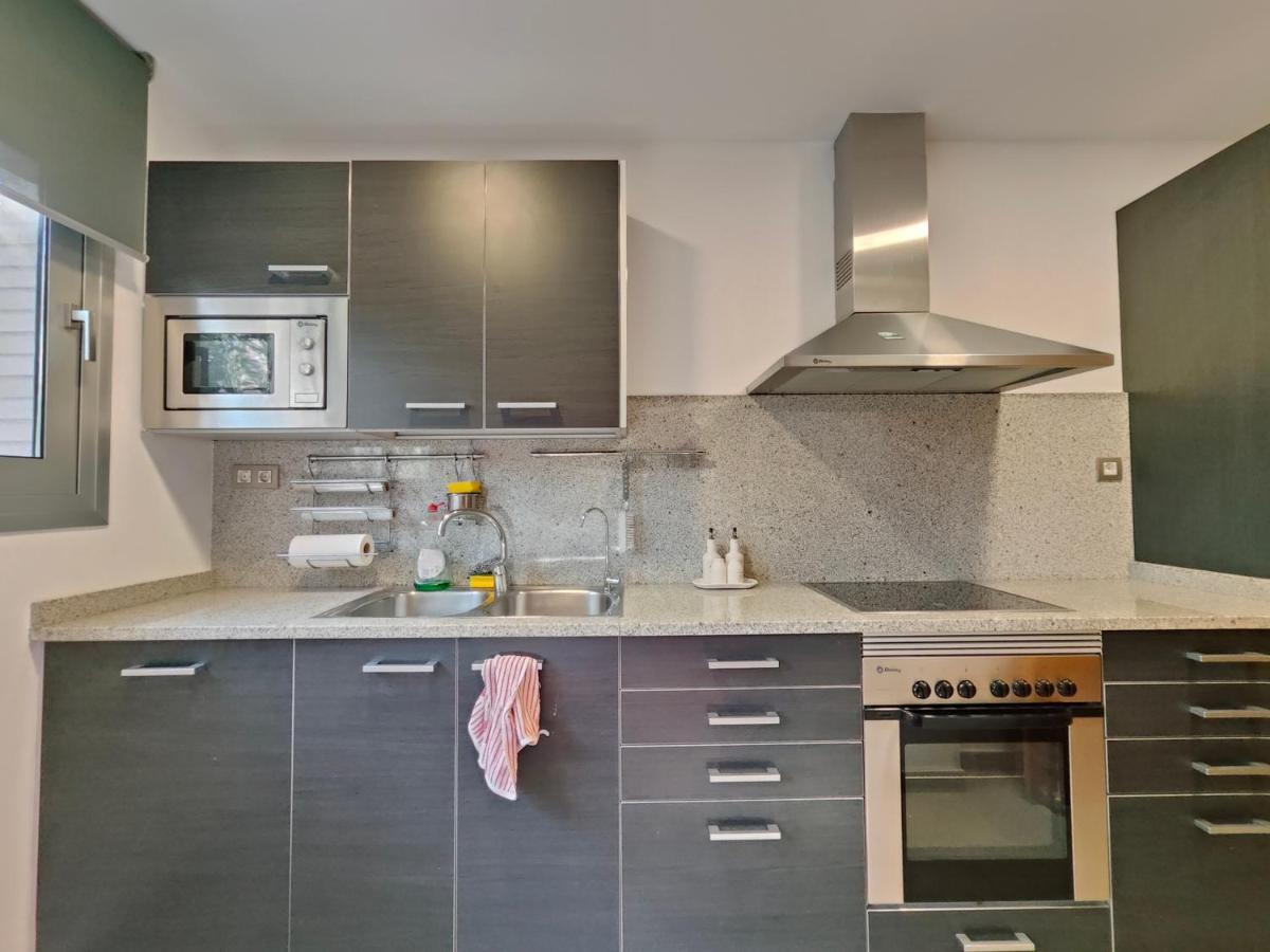 Family Apartment Forum Barcelona Bagian luar foto
